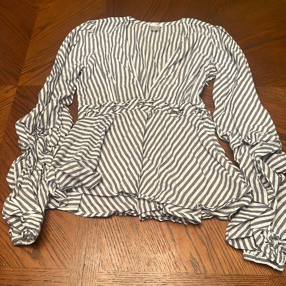 Blue and white stripped balloon scrunch sleeve dressy top. Size Small